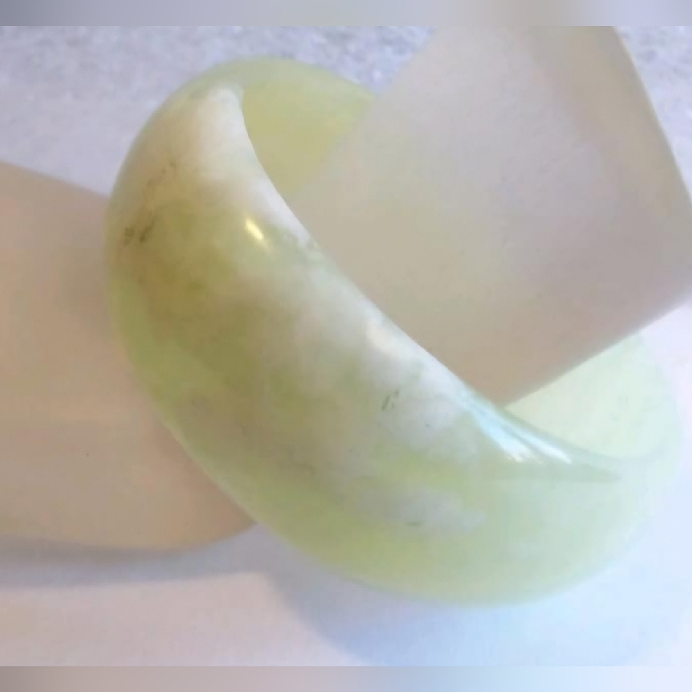 Vintage Chinese Jade Light Green Natural Stone 1" Bracelet Bangle